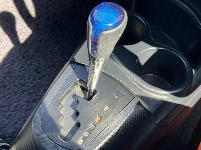 TOYOTA AQUA 2017 Image 31