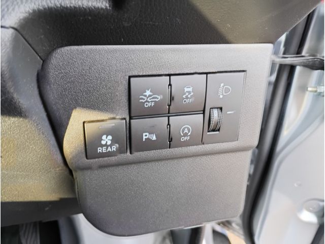 DAIHATSU HIJET CARGO 4WD 2022 Image 31