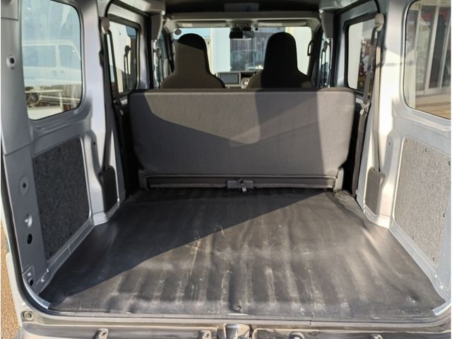 DAIHATSU HIJET CARGO 4WD 2022 Image 31