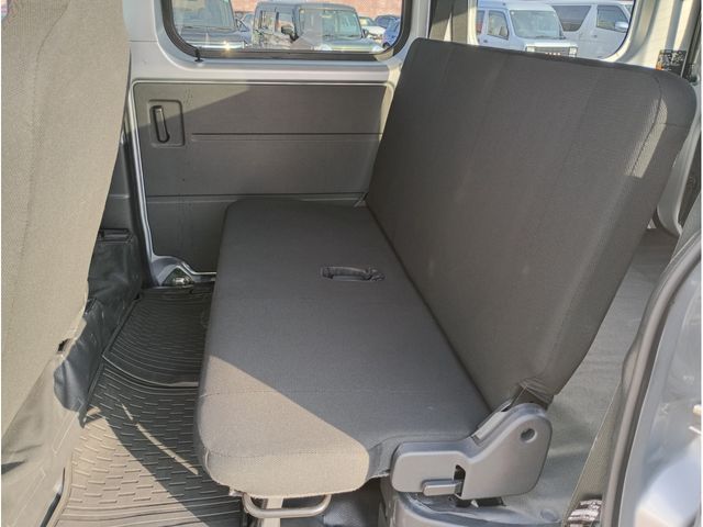 DAIHATSU HIJET CARGO 4WD 2022 Image 31