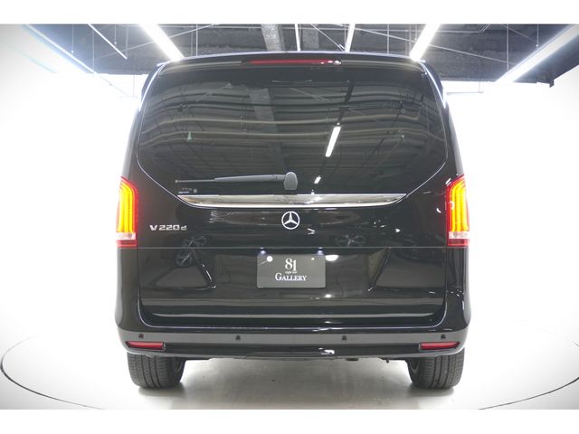 MERCEDES BENZ V CLAS 2023 Image 31