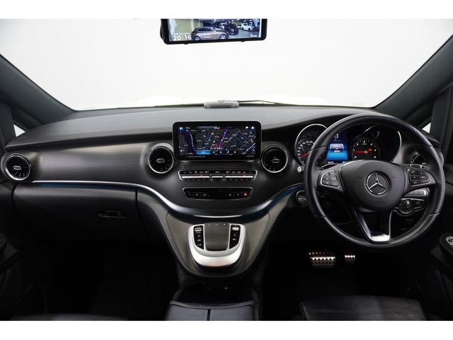 MERCEDES BENZ V CLAS 2023 Image 31