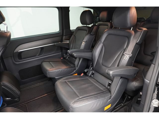 MERCEDES BENZ V CLAS 2023 Image 31