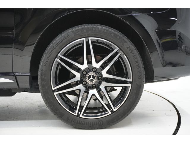 MERCEDES BENZ V CLAS 2023 Image 31