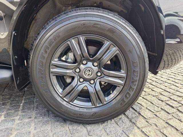TOYOTA HILUX 4WD 2021 Image 31