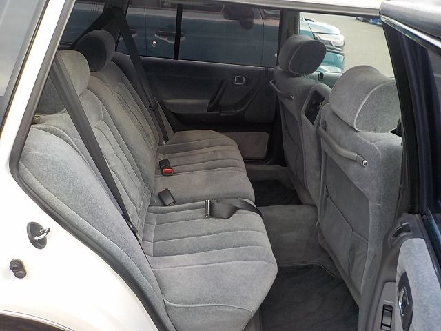 TOYOTA CROWN WAGON 1999 Image 31