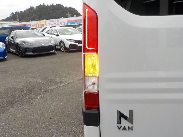 HONDA N-VAN 2025 Image 31