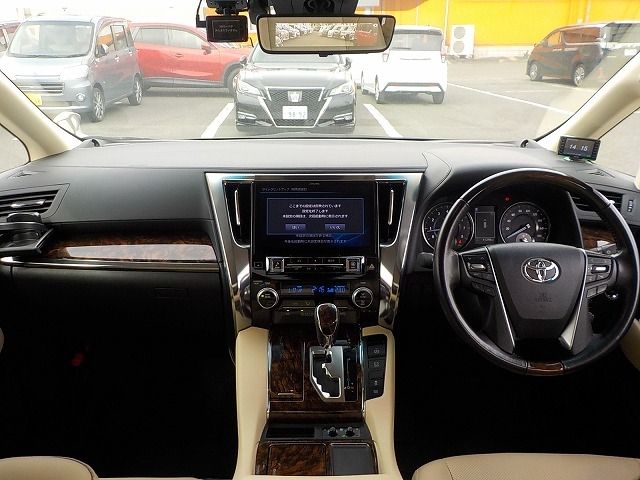 TOYOTA VELLFIRE 2018 Image 31