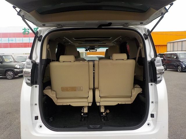 TOYOTA VELLFIRE 2018 Image 31