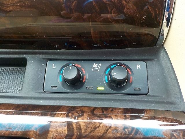 TOYOTA VELLFIRE 2018 Image 31