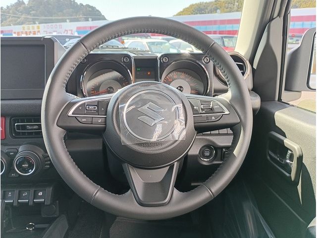 SUZUKI JIMNY NOMADE 2025 Image 31