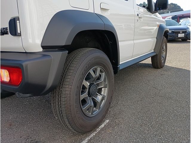 SUZUKI JIMNY NOMADE 2025 Image 31