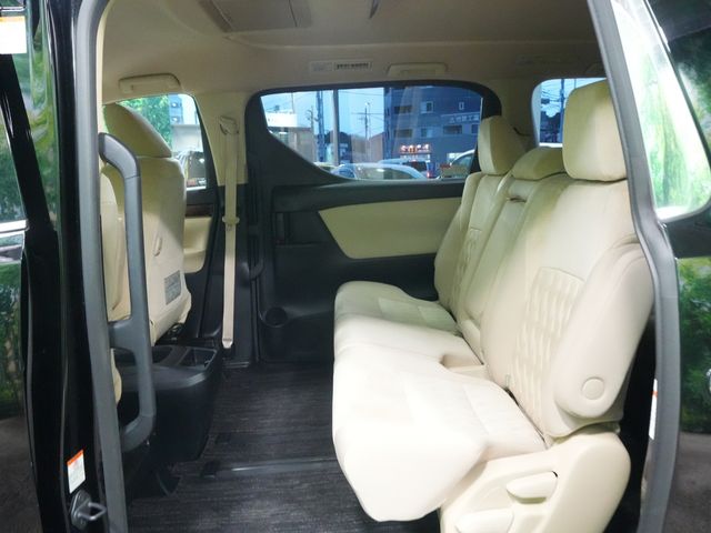 TOYOTA ALPHARD 2018 Image 31