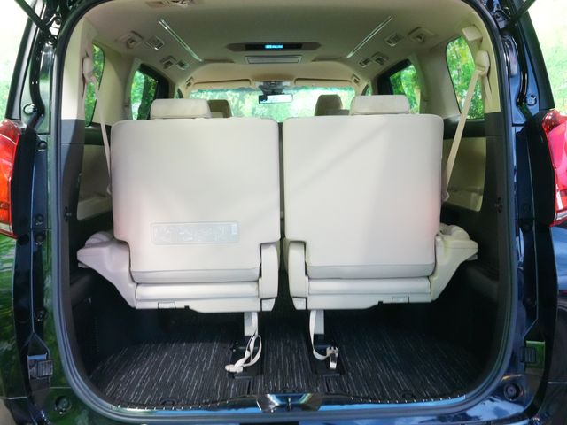 TOYOTA ALPHARD 2018 Image 31