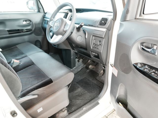 DAIHATSU TANTO CUSTOM 2014 Image 31