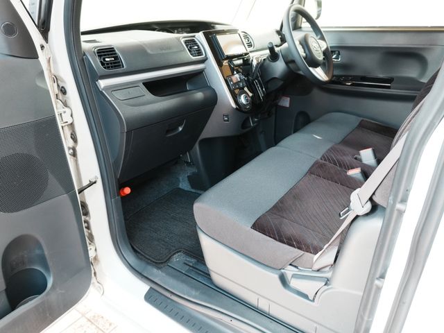 DAIHATSU TANTO CUSTOM 2014 Image 31