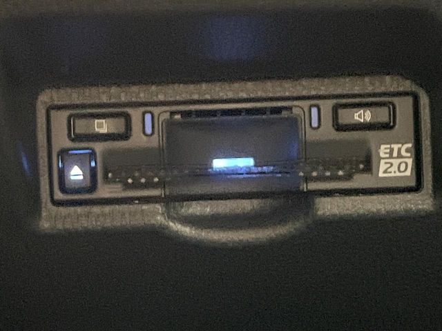 TOYOTA VOXY HYBRID 2023 Image 31