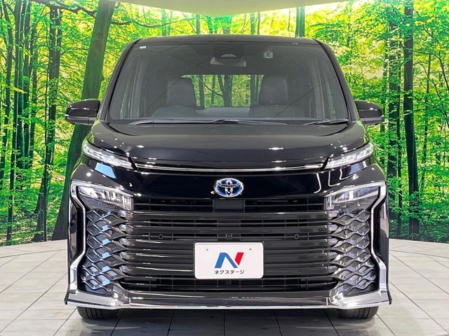 TOYOTA VOXY HYBRID 2023 Image 31