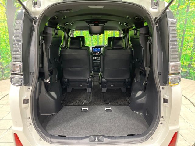 TOYOTA VOXY 2021 Image 31
