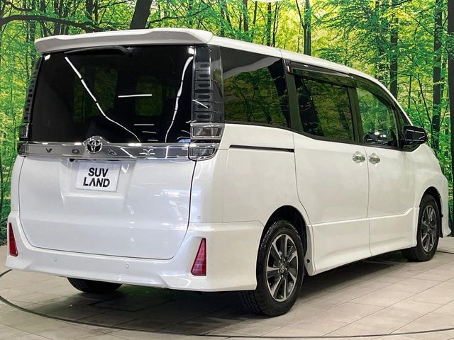 TOYOTA VOXY 2021 Image 31