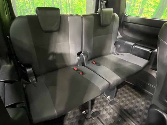 TOYOTA NOAH 2019 Image 31