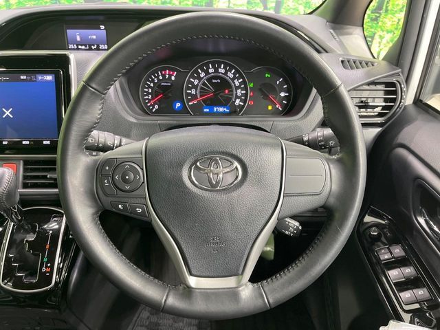 TOYOTA NOAH 2019 Image 31