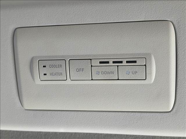 MITSUBISHI DELICA D:5 4WD 2011 Image 31