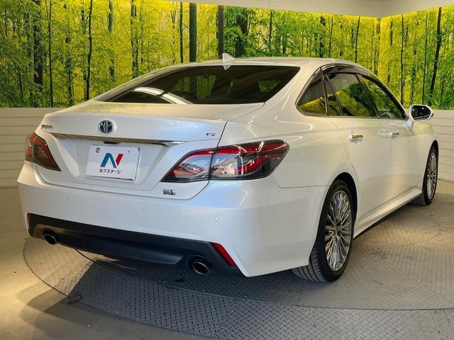 TOYOTA CROWN SEDAN HYBRID 2021 Image 31