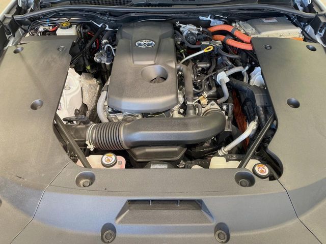 TOYOTA CROWN SEDAN HYBRID 2021 Image 31