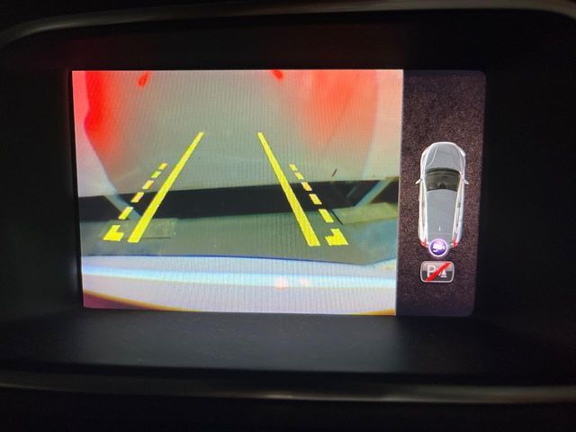 VOLVO V40 2019 Image 31