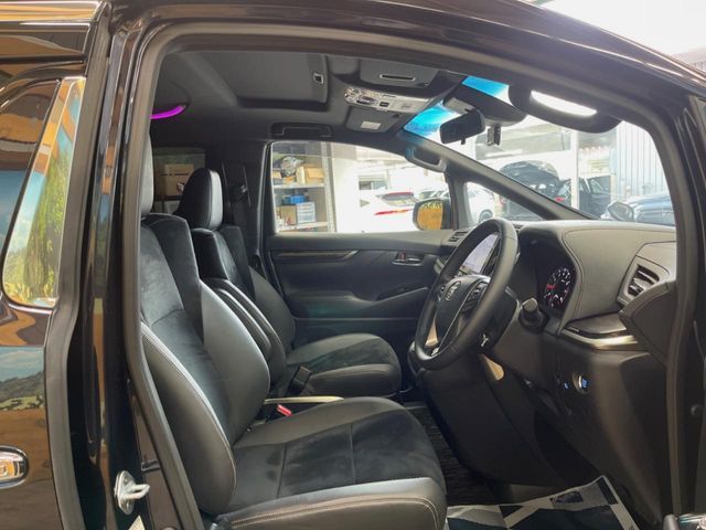 TOYOTA ALPHARD 2023 Image 31
