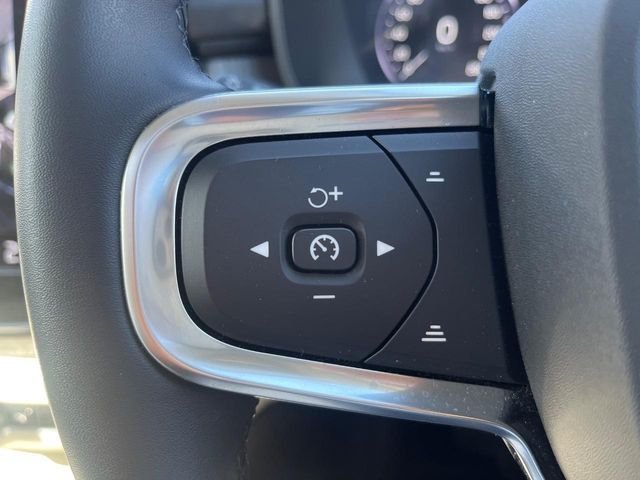 VOLVO XC40 2021 Image 31