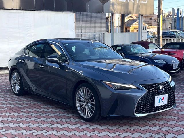 TOYOTA LEXUS IS300H 2021 Image 31