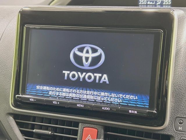 TOYOTA VOXY 2017 Image 31