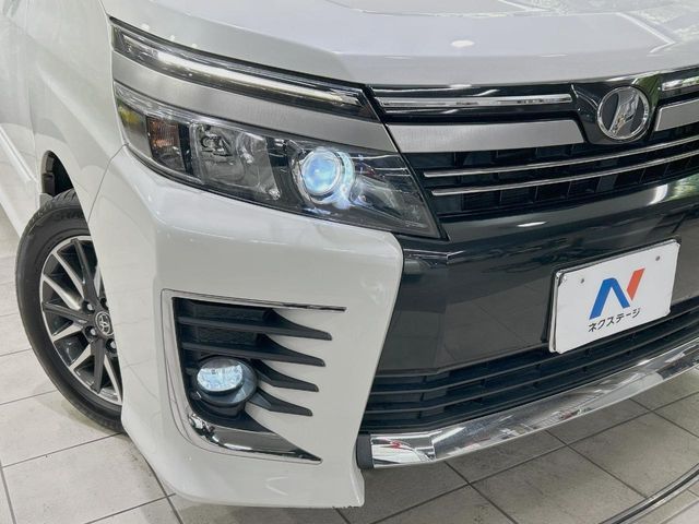 TOYOTA VOXY 2017 Image 31