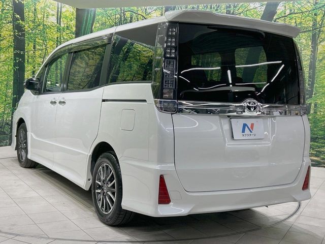 TOYOTA VOXY 2017 Image 31