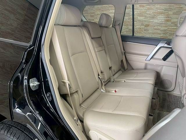 TOYOTA LANDCRUISER PRADO 2022 Image 31