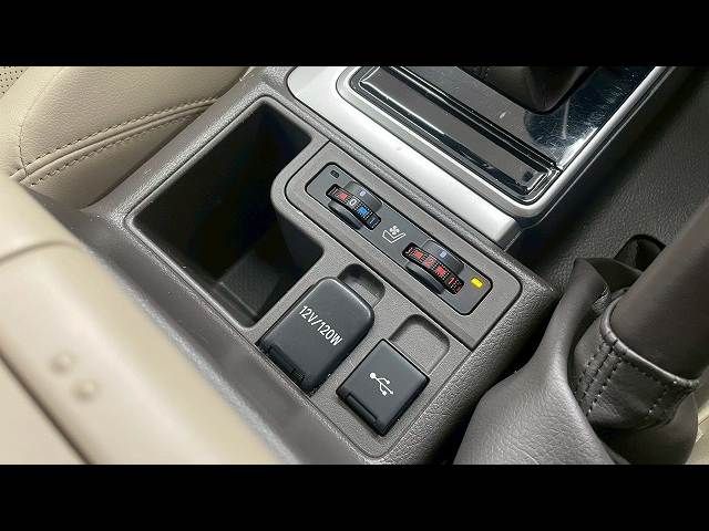 TOYOTA LANDCRUISER PRADO 2022 Image 31