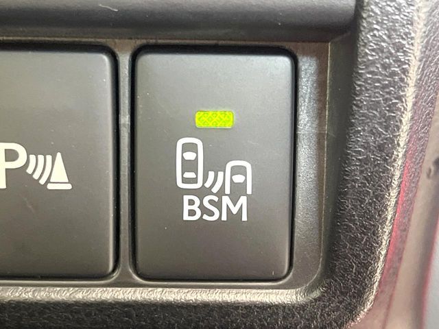 TOYOTA LEXUS RC300H 2015 Image 31