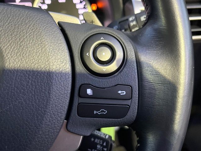 TOYOTA LEXUS IS300H 2015 Image 31