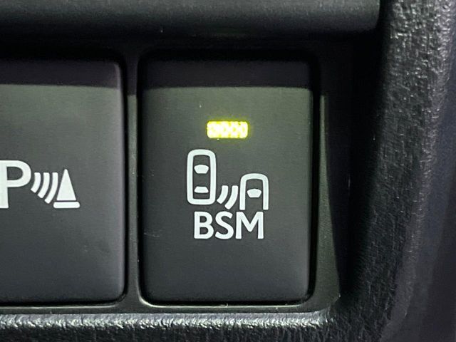 TOYOTA LEXUS IS300H 2015 Image 31