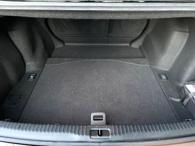 TOYOTA LEXUS IS300H 2015 Image 31