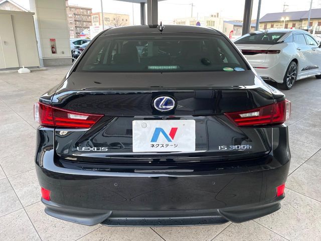 TOYOTA LEXUS IS300H 2015 Image 31