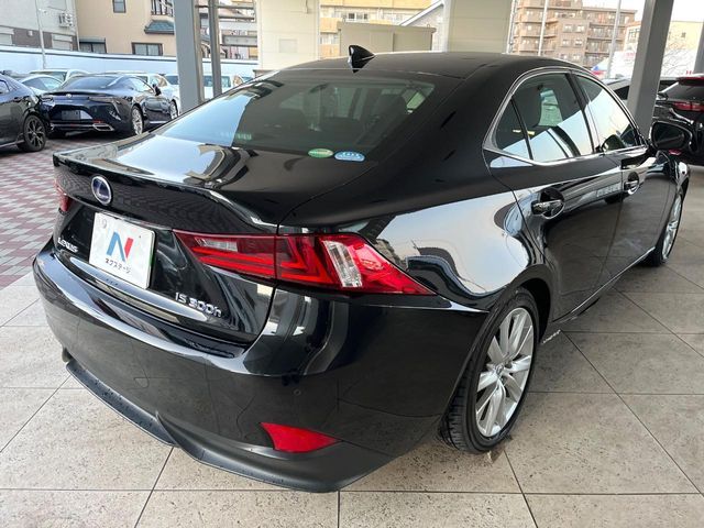 TOYOTA LEXUS IS300H 2015 Image 31