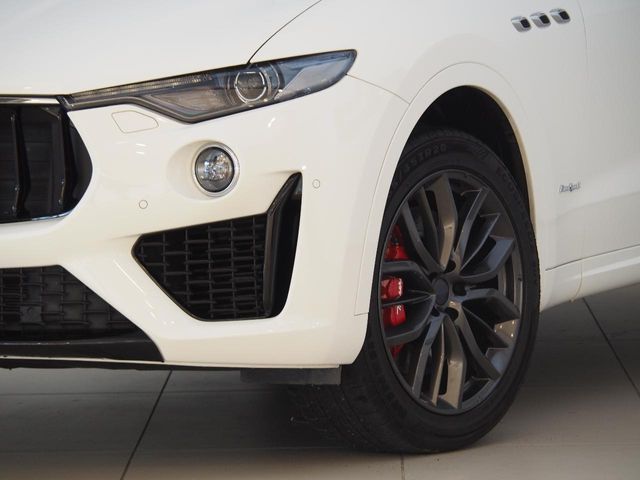 MASERATI LEVANTE 2018 Image 31