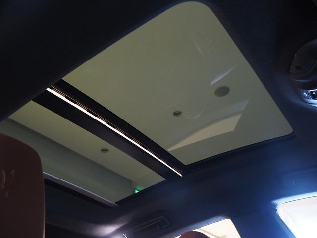 MASERATI LEVANTE 2018 Image 31