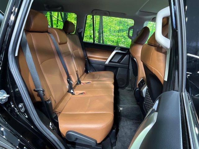 TOYOTA LANDCRUISER PRADO 2022 Image 31