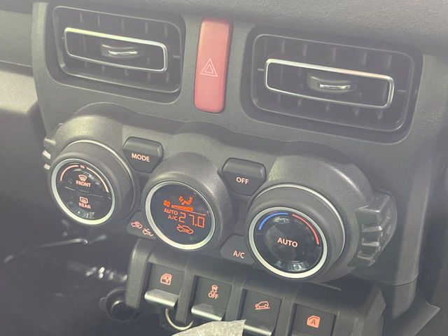 SUZUKI JIMNY NOMADE 2026 Image 31