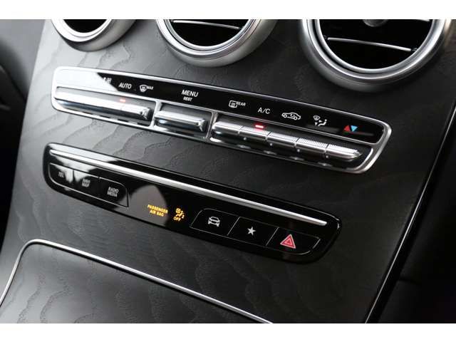 MERCEDES BENZ GLC CL 2022 Image 31