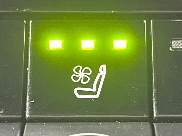 TOYOTA PRIUS 2023 Image 31